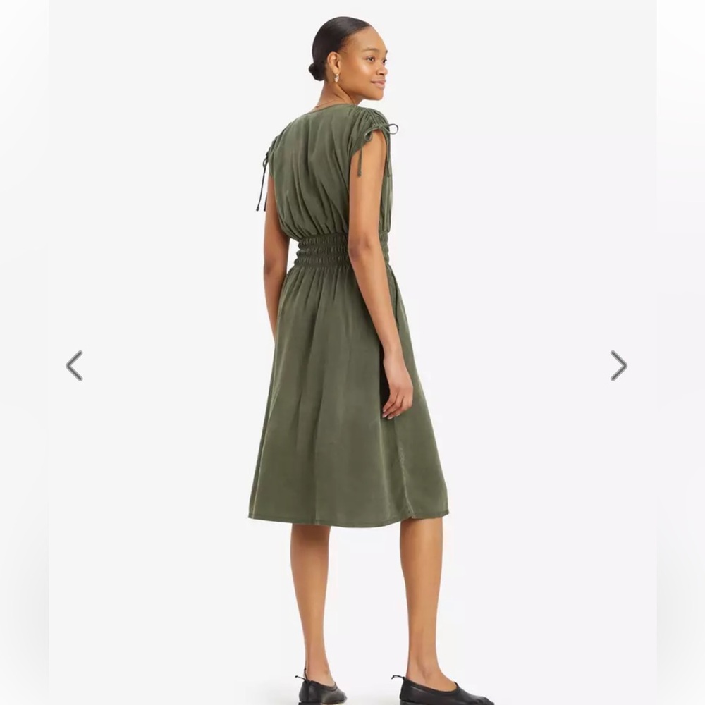 Brand new with Tags Ladies Levi’s Betty Midi Green Green Size Small - Picture 3 of 16
